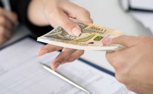Shtyhet serish kesti i kredive per biznesin: Bankat ristrukturime deri me 31 dhjetor